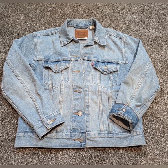 Levi's Jackets & Blazers - Levi's Vintage-inspired 'Big E" Light Wash Denim Jacket, Women's Small